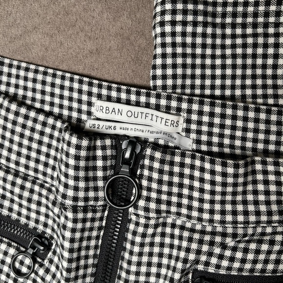 Urban Outfitter - Checkered Plaid Black and White High Waisted Zippered Pant - Picture 3 of 6